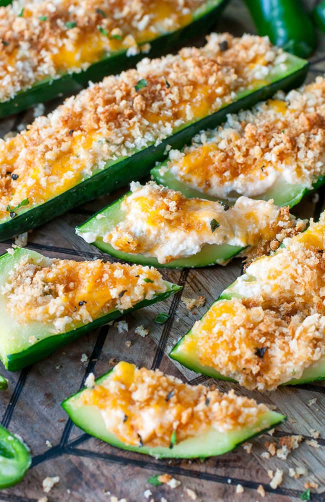 Cheesy Jalapeno Popper Stuffed Zucchini Boats | Peas and Crayons