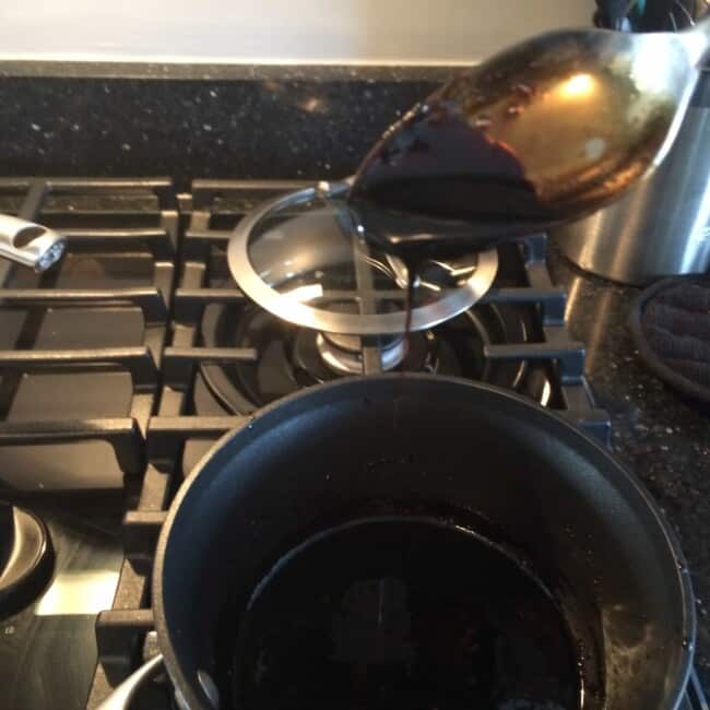 balsamic vinegar reduction in a pan