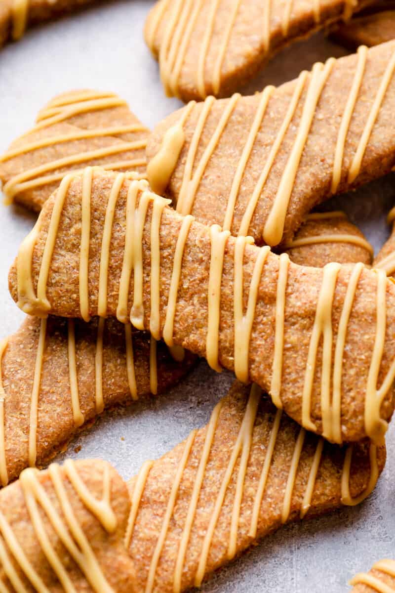 dog treat recipe with drizzled icing