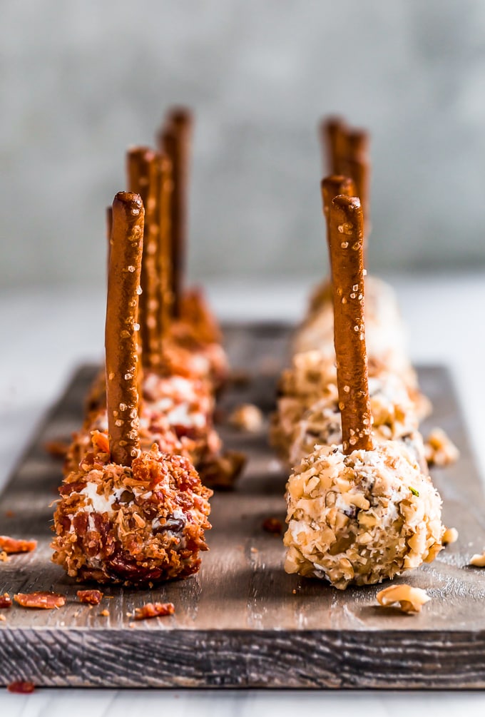 Mini Cheese Ball Bites - New Year's Eve Appetizer