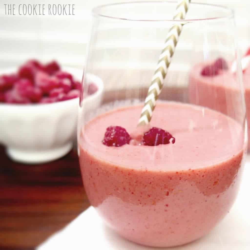 Raspberry Chocolate Wine Smoothie The Cookie Rookie
