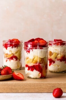 how to make strawberry shortcake cups