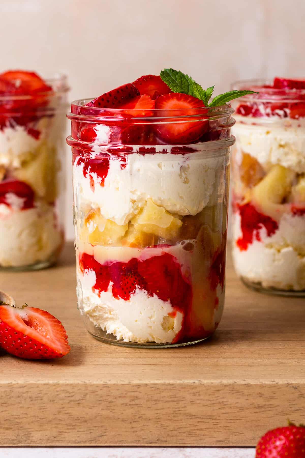 https://www.thecookierookie.com/wp-content/uploads/2014/03/strawberry-shortcake-cups-recipe-2.jpg