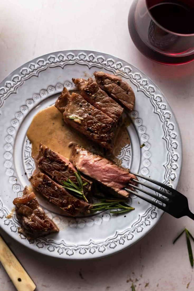 Garlic Rosemary Steak with Sherry Cream Sauce Kitovet