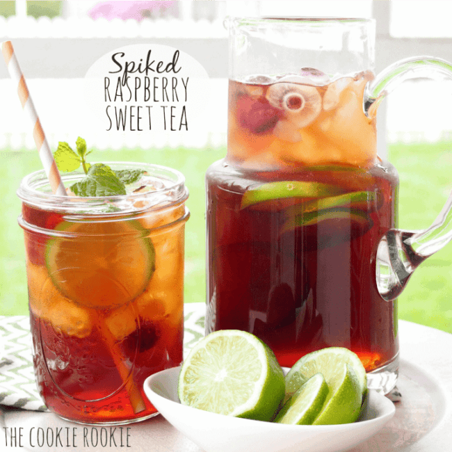 Spiked Raspberry Sweet Tea is the perfect summer treat! So refreshing - The Cookie Rookie