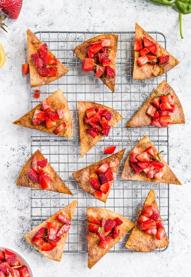 Strawberry Salsa with Cinnamon Tortilla Chips (Easy Fruit Salsa Recipe)