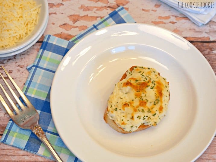 Overhead view of Creamy Artichoke Bruschetta.
