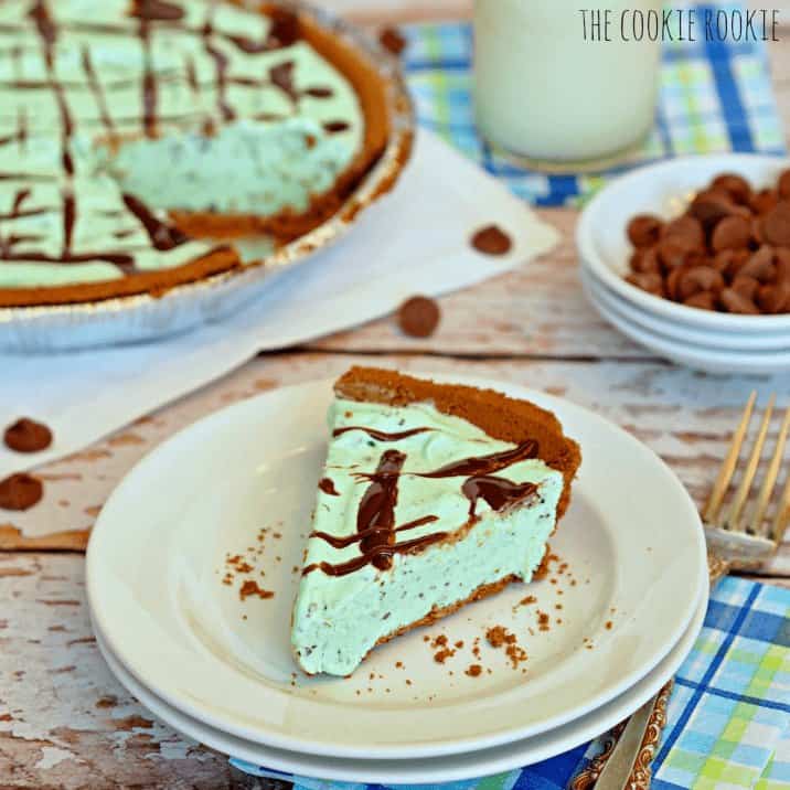 One slice of the ice cream pie, on a plate.