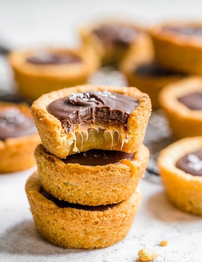 stack of twix cookie cups