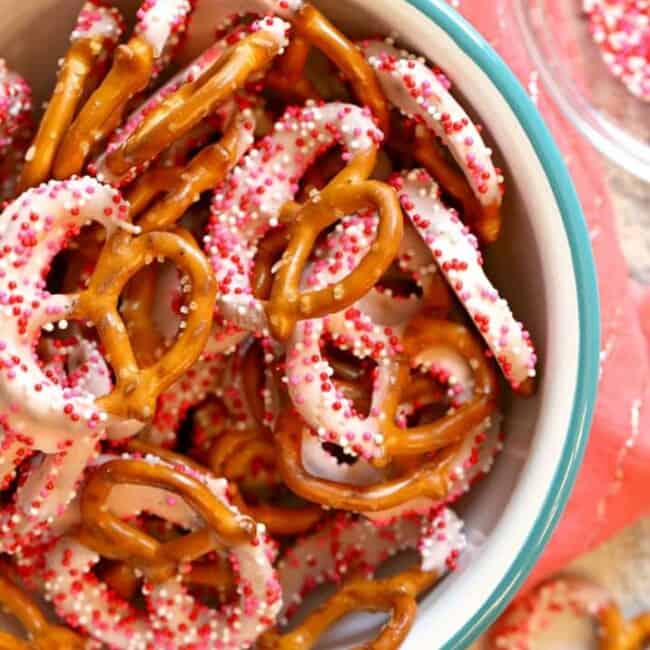 Pink Yogurt Covered Pretzels for a baby shower or Valentine's Day! | The Cookie Rookie