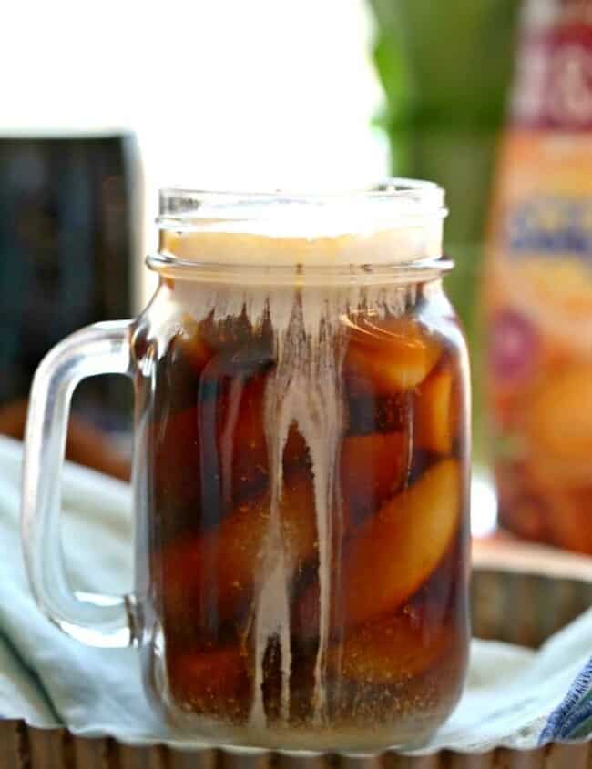 Skinny Hazelnut Iced Coffee, sugar free and fat free! Easy to make in large batches at home. DELICIOUS! | The Cookie Rookie