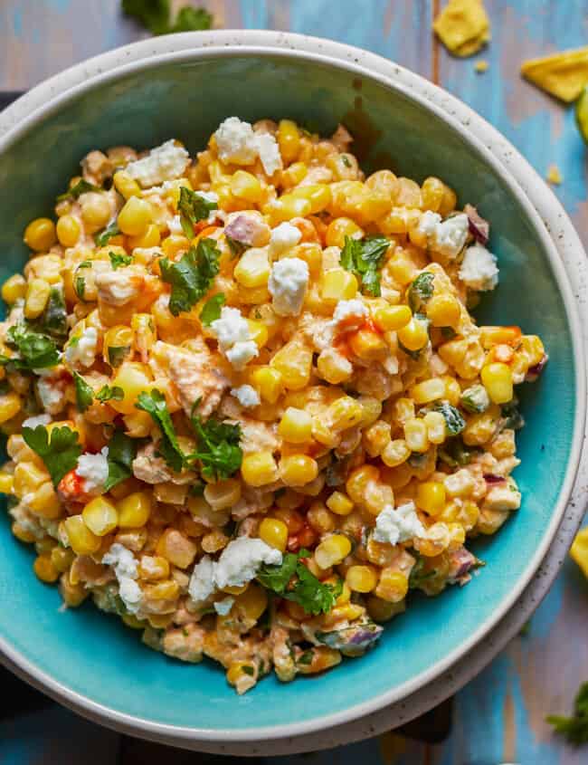 Skinny Mexican Street Corn, made with greek yogurt! This is SO DELICIOUS! | The Cookie Rookie