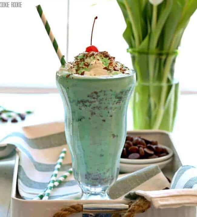 Shamrock Shakes from McDonald's are a classic treat around St. Patty's Day. We've transformed this delicious green mint shake into a SKINNY Shamrock Shake recipe, so you can get all the taste but with less calories! Plus we've given it a chocolate mint twist for even more fun!