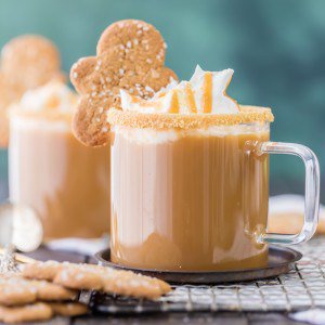 gingerbread latte in a glass mug