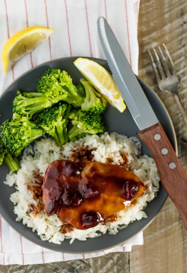 Slow Cooker Cranberry Chicken | The Cookie Rookie