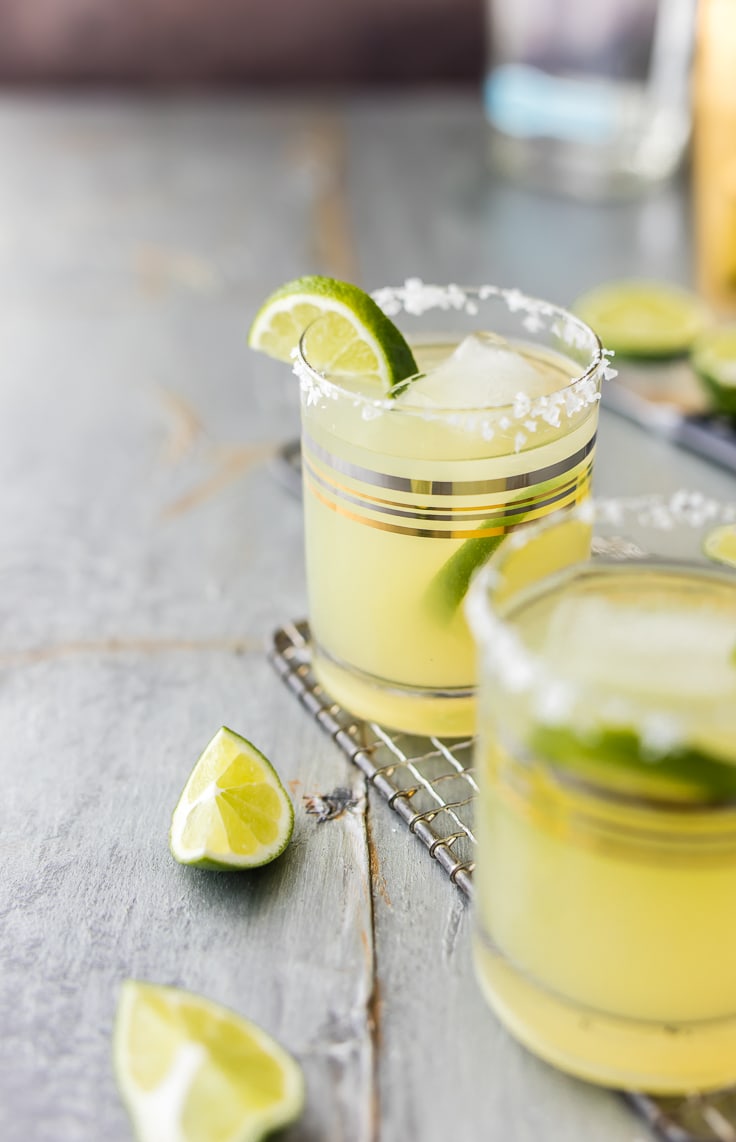 This Skinny Margarita Recipe is my go-to simple margarita recipe! With only 5 ingredients (good tequila, fruit juices, agave nectar, and soda) and lots of flavor, this classic margarita is a guilt free cocktail. This Skinny Margarita is just perfect for Cinco de Mayo!