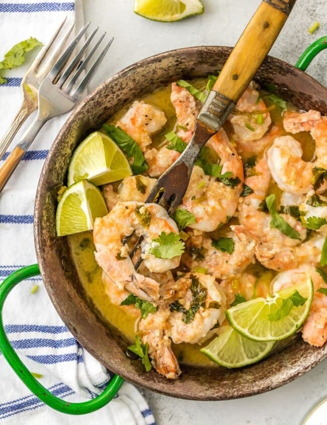Make dinner (or appetizer night) easy with ONE POT CILANTRO LIME SHRIMP SCAMPI! The White Wine Garlic Butter Cilantro Lime Sauce is AMAZING! Made in 15 minutes. Perfection.