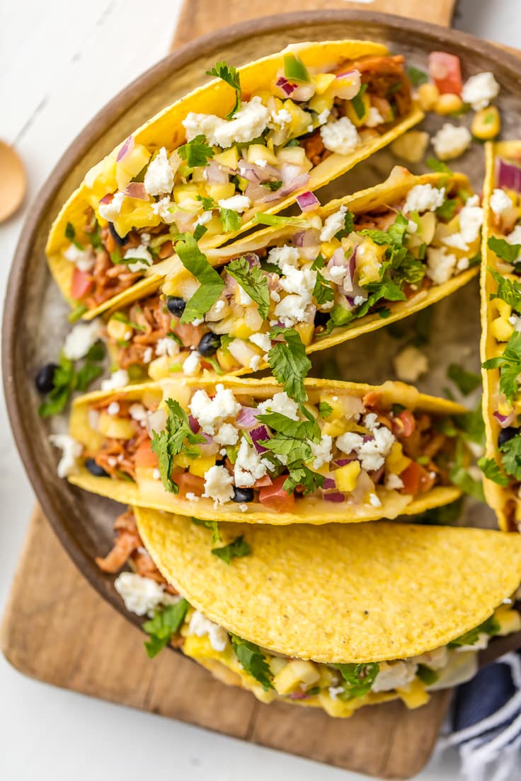 Slow cooker bbq chicken tacos Jul 24, · Whenever we have chicken tacos, the chicken is always cooked in the slow cooker. Slow cooking chicken breasts yields (in my opinion) some of the very best and most tender chicken. Sometimes I will put a bunch of chicken breasts in the slow cooker, shred the meat, and then place it 5/5(2).