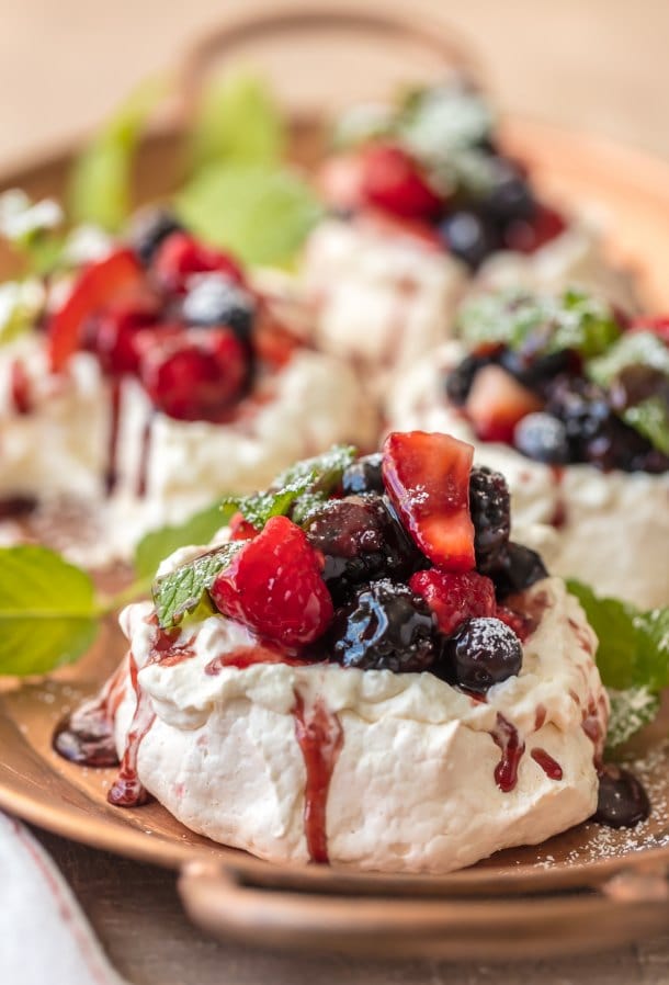 Mini Pavlova Recipe - Meringue Dessert - The Cookie Rookie