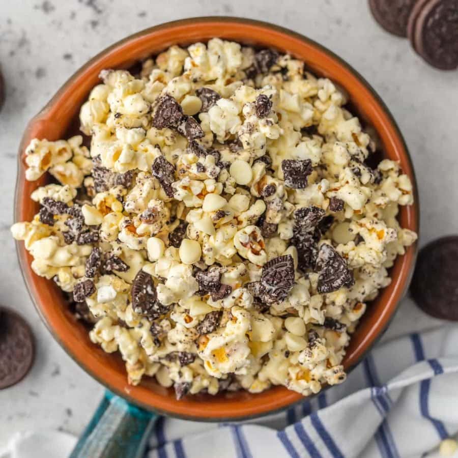 Cookies and cream popcorn in a bowl. 