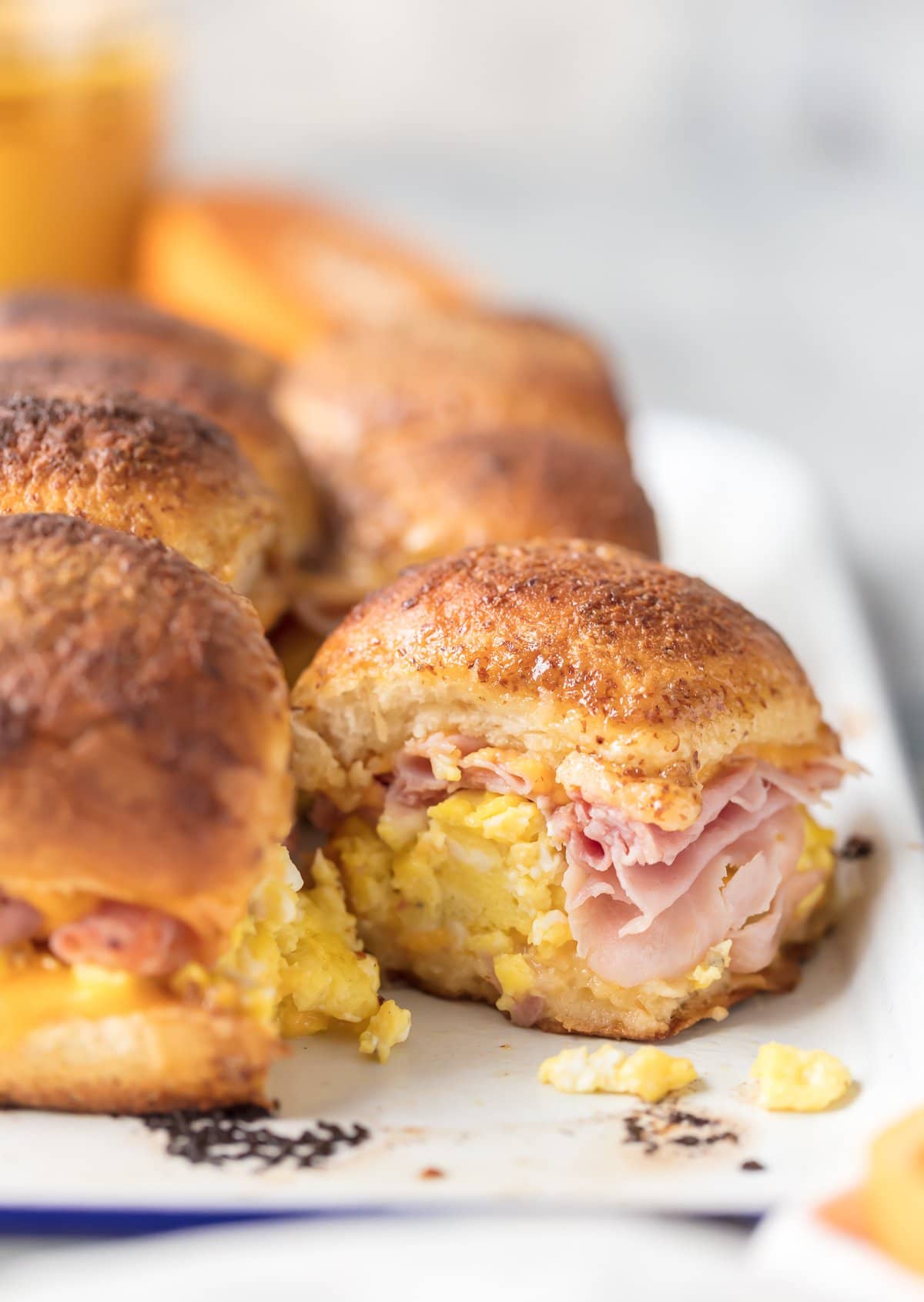 Ham, egg, and cheese Hawaiian sliders