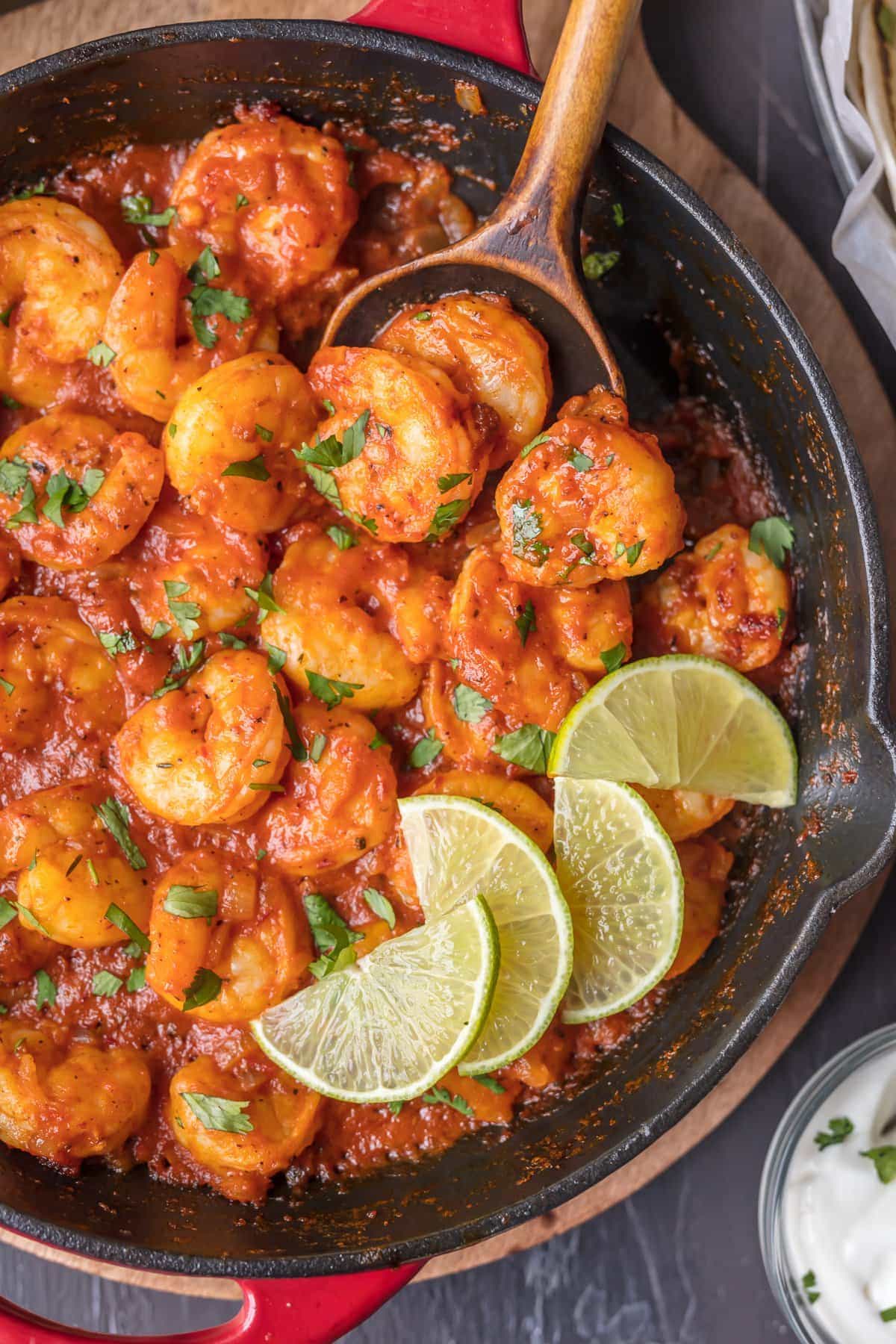 Skillet Chipotle Shrimp Easy Spicy Shrimp [VIDEO!!] The Cookie Rookie