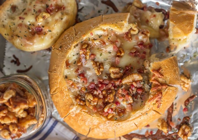 Baked Brie Bread Bowl Recipe