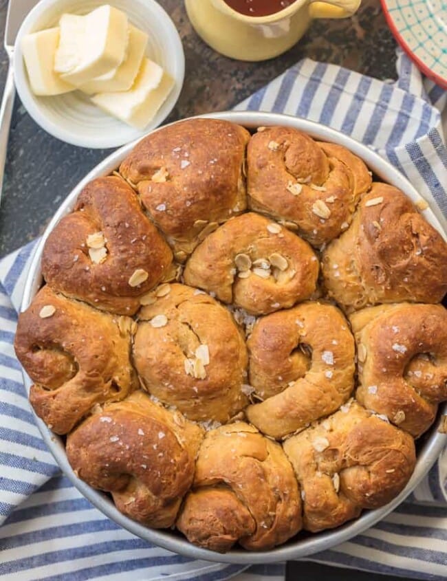 Oatmeal Rolls with Molasses are such a substantial and delicious bread recipe. These OATMEAL MOLASSES ROLLS are the perfect dinner roll recipe for your Thanksgiving feast! These Dinner Rolls are a holiday favorite and have such an amazing flavor and texture.