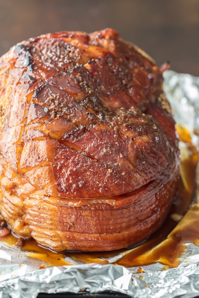 copycat version of a Honey Baked Ham recipe - a beautiful glazed ham