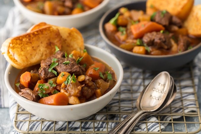 instant pot beef stew with cilantro and toasted bread