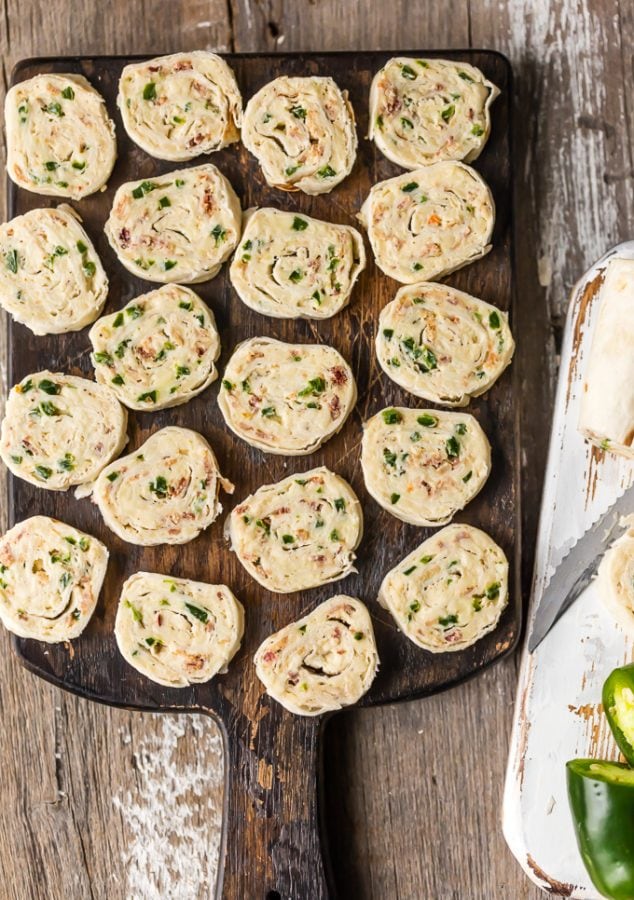 Jalapeno Cream Cheese Tortilla Roll Ups Recipe (VIDEO!)