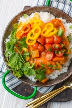 VEGETABLE CURRY is the perfect fresh and light vegetarian meal for these cooler temps! This Thai Curry Recipe has just the right amount of spice and all the colors of the rainbow make up this meal inspired by Indian flavors that the entire family will devour. If you've wondered how to make vegetable curry, it's so much easier than you might have thought. This recipe is great for meal planning!