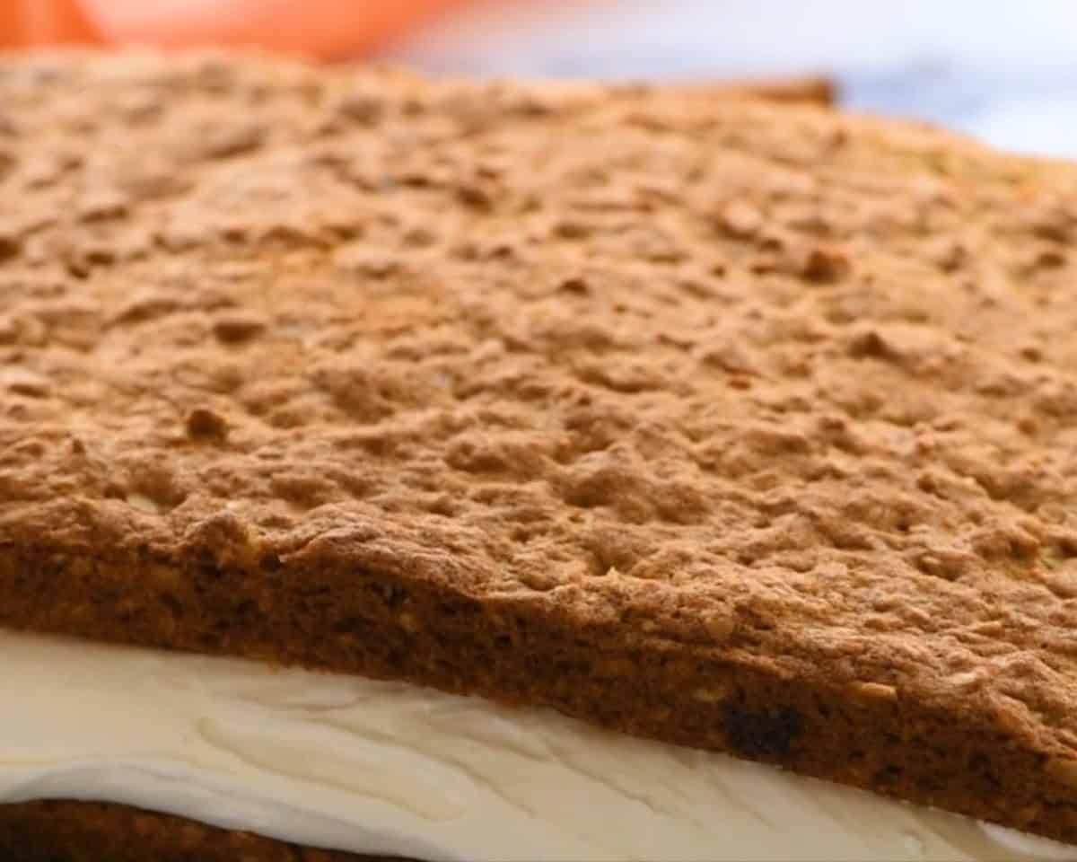 Cream filling layered between the oatmeal dough.