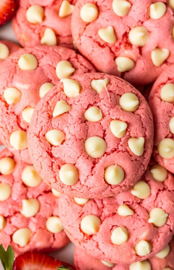 Strawberry cookies strawberry cake mix cookies video 