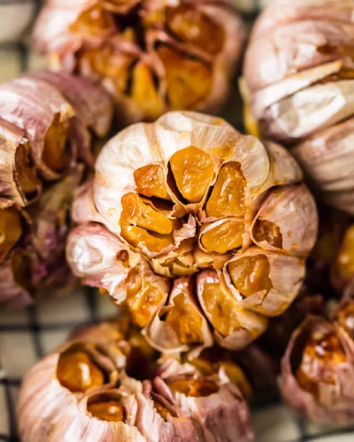 how to roast garlic