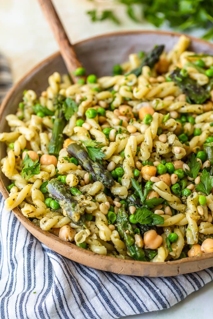 Pasta salad with veggies and noodles 