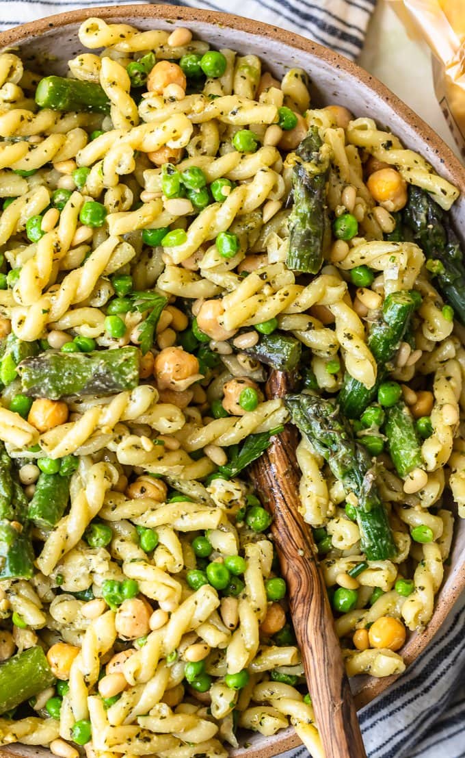 close up of pasta salad in bowl