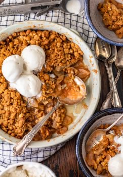 Apple Crisp is the best fall dessert! It's sweet, it's warm, it's cozy, and it's absolutely delicious. This easy apple crisp recipe is so simple and has the best homemade apple crisp topping. It's crumbly and sweet and adds the perfect texture when layered on top of the apple filling. Serve it with ice cream and everyone will devour it!