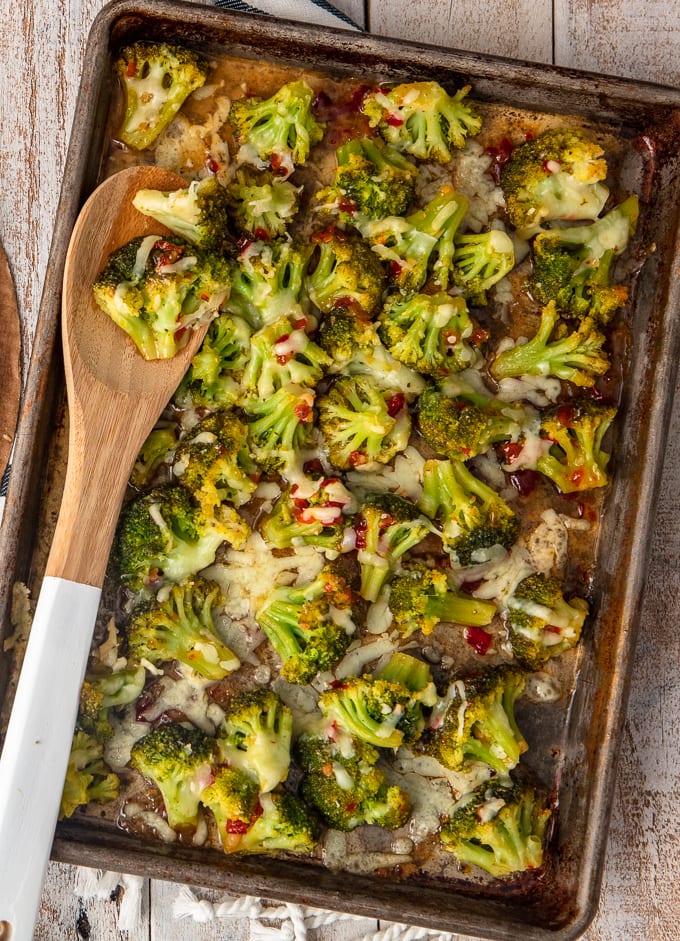 This Spicy Cheesy Broccoli Recipe is the perfect easy side dish for those busy nights. When you're rushing around and on the go, you still need to eat your vegetables and create a balanced meal! Kids and adults alike will love this Firecracker Broccoli with Cheese paired with Tombstone Pizza Cheesy Broccoli is a side dish the entire family will ask for again and again.