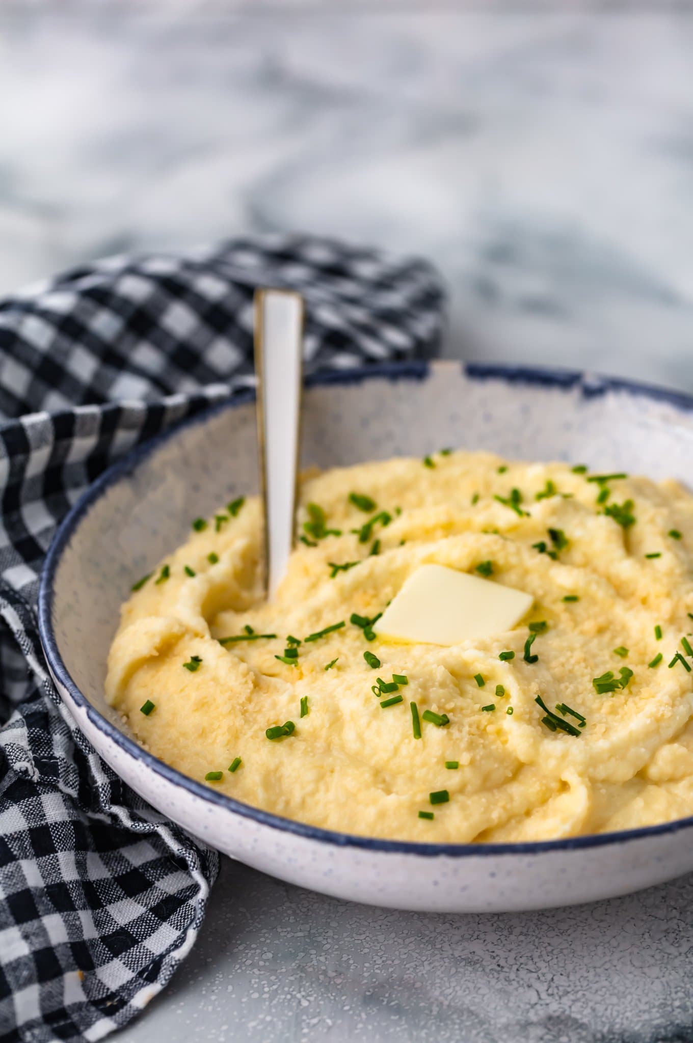 serving bowl filled with cauliflower mash