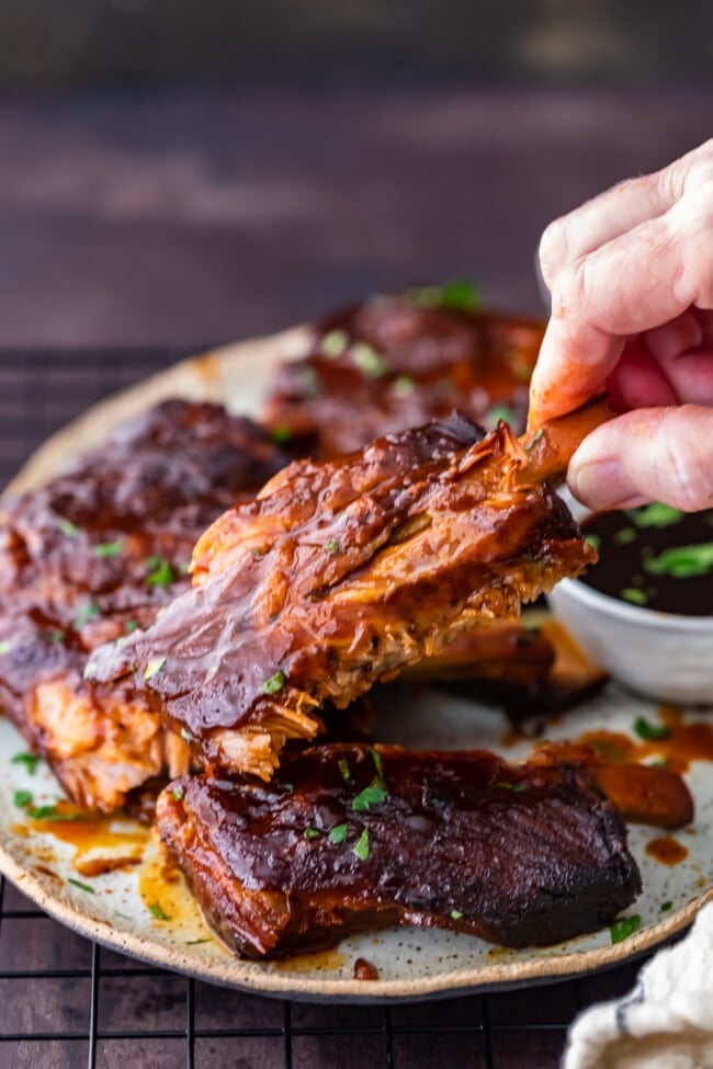 Crock Pot Ribs - Slow Cooker BBQ Ribs Recipe (HOW TO VIDEO!)