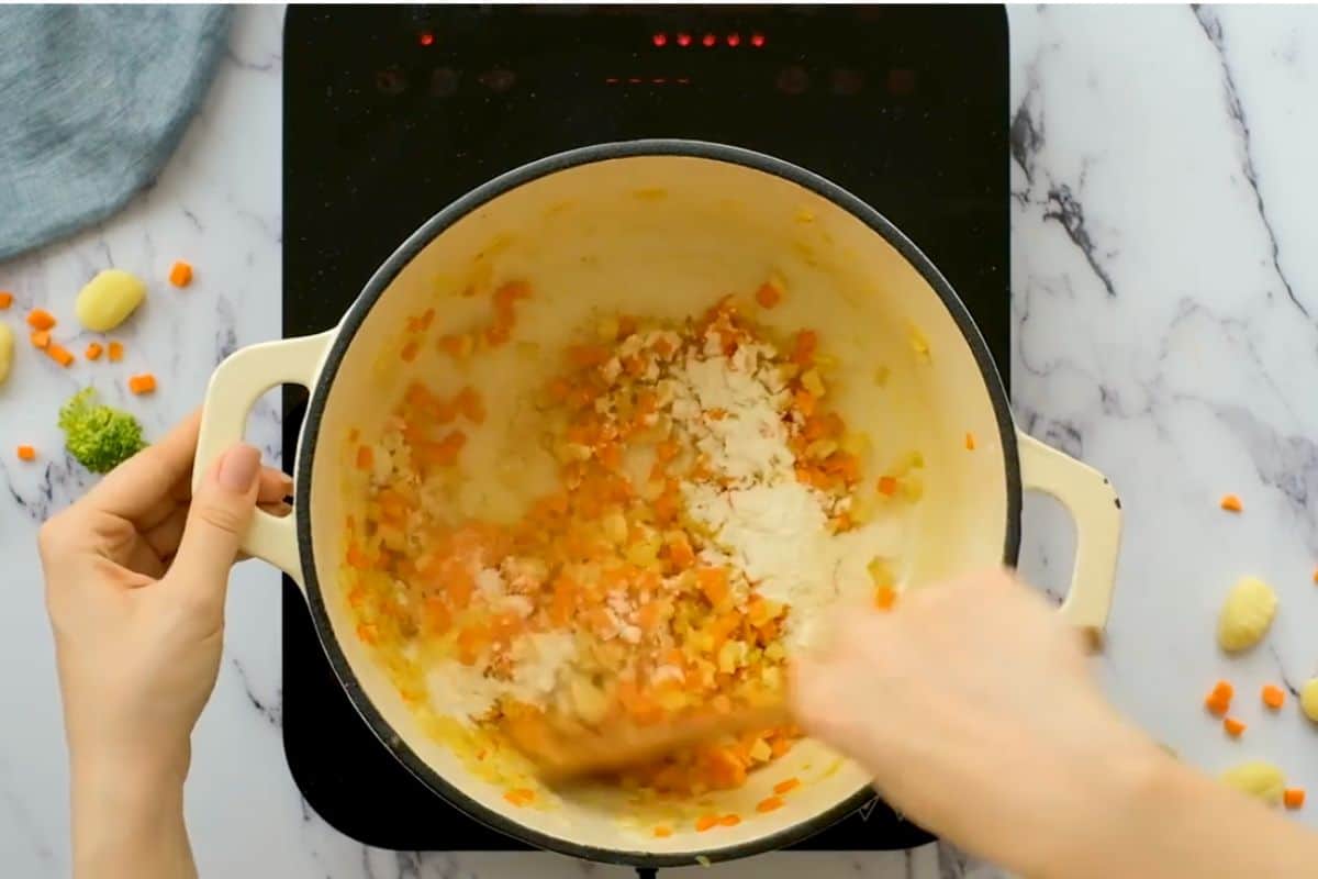 sprinkle the flour and cook until brown