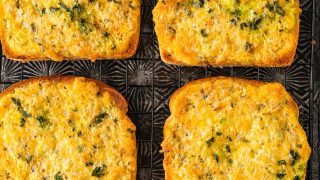 Cheesy Texas Toast Garlic Bread