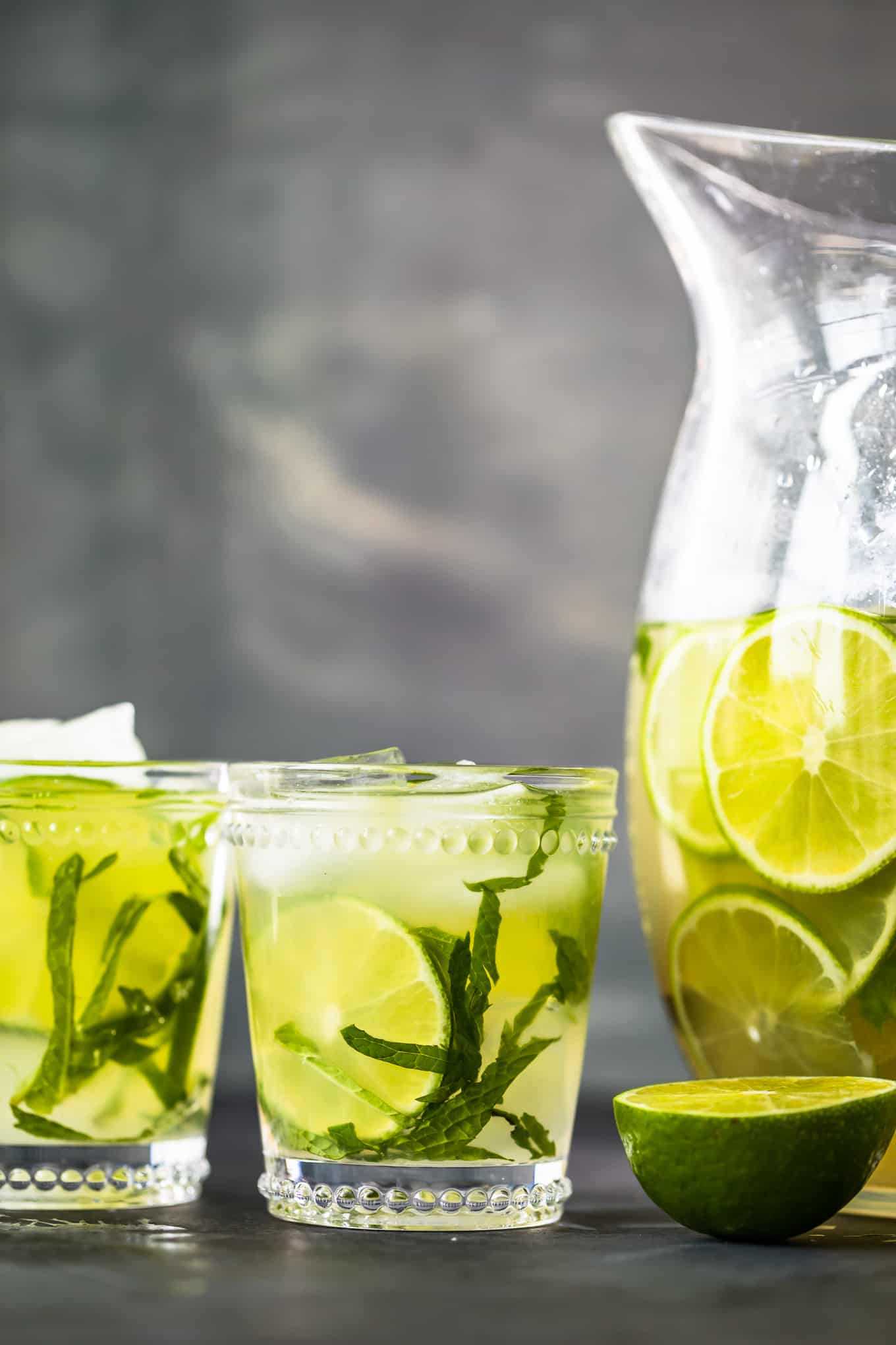 mint moijtos in two glasses
