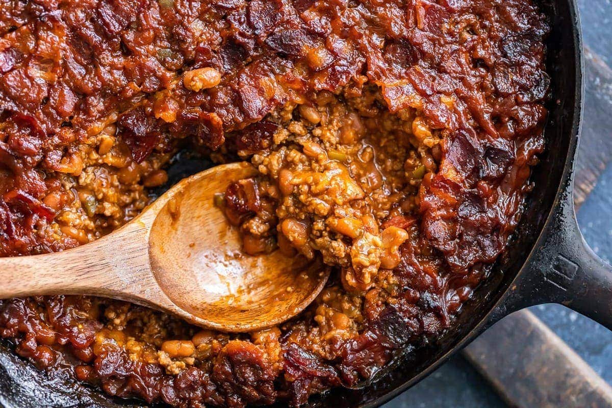 bacon baked beans in a skillet