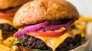 Juicy Grilled Burgers Recipe (How to Grill Burgers)