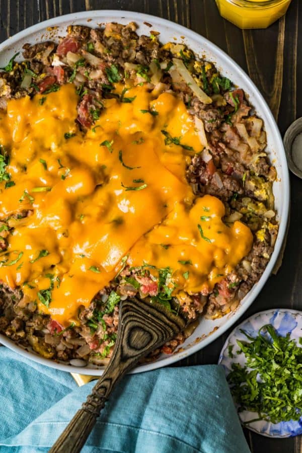 One Pan Cheesy Beef Breakfast Scramble (Skillet Breakfast Casserole