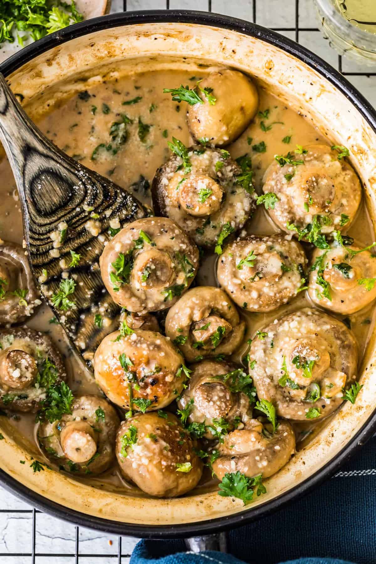 Crockpot Buttered Garlic Mushrooms - Sprinkles and Sprouts