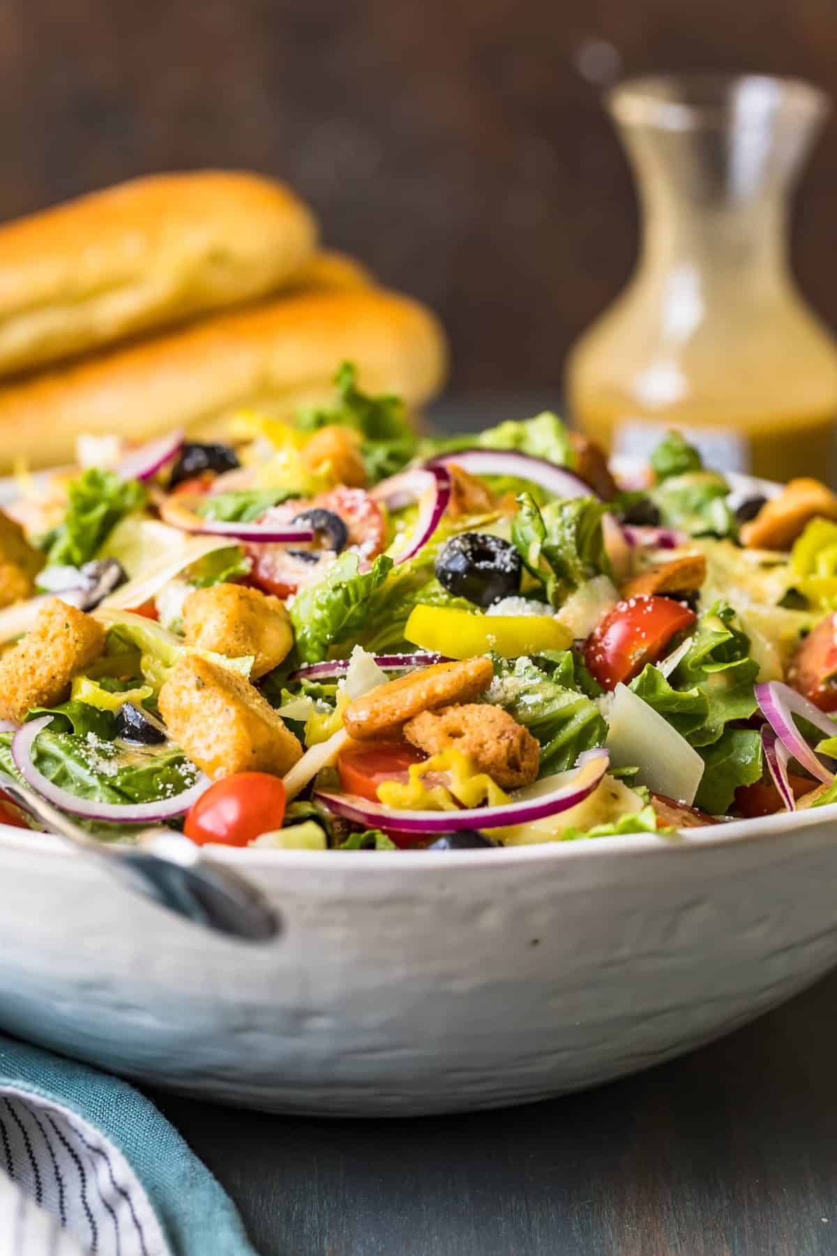 Olive Garden Salad With Copycat Dressing Video