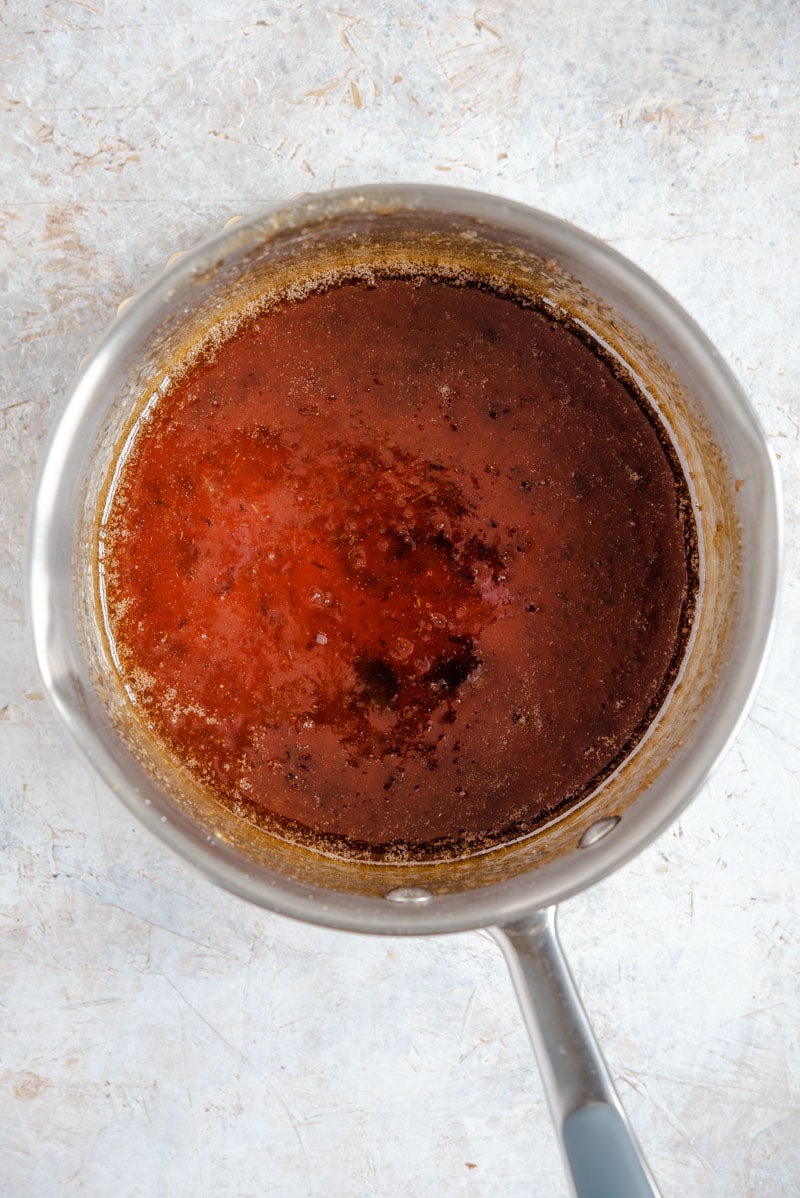 A thick glaze in a pan